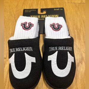 True Religion Black and White Men's Slipper & Sock Set Size 7-8 NWT